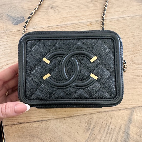 CHANEL Handbags - Chanel Black Filigree Caviar Quilted Crossbody Bag with Gold Hardware